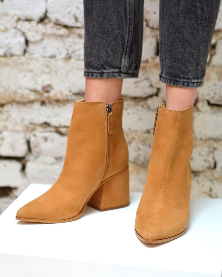 SCHUTZ | BLAIZ | Tan Leather Ankle Boots Block Heel