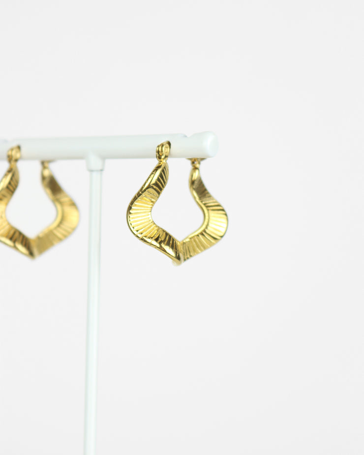 227 Gold Twisted Wave Hoop Earrings